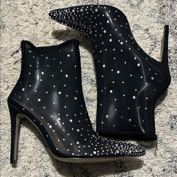 PrettyLittleThing Black Sparkle Heeled Boots - Picture 4 of 11
